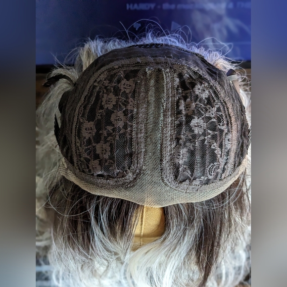 Futura Fiber HF Wig - Picture 9 of 9